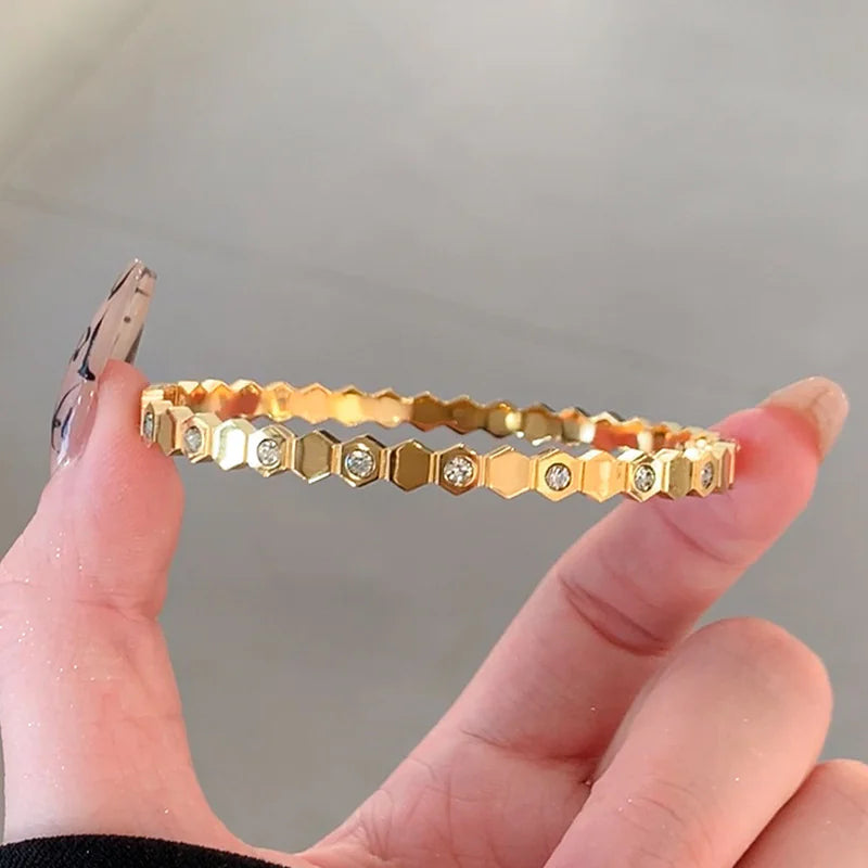 Round Bracelet